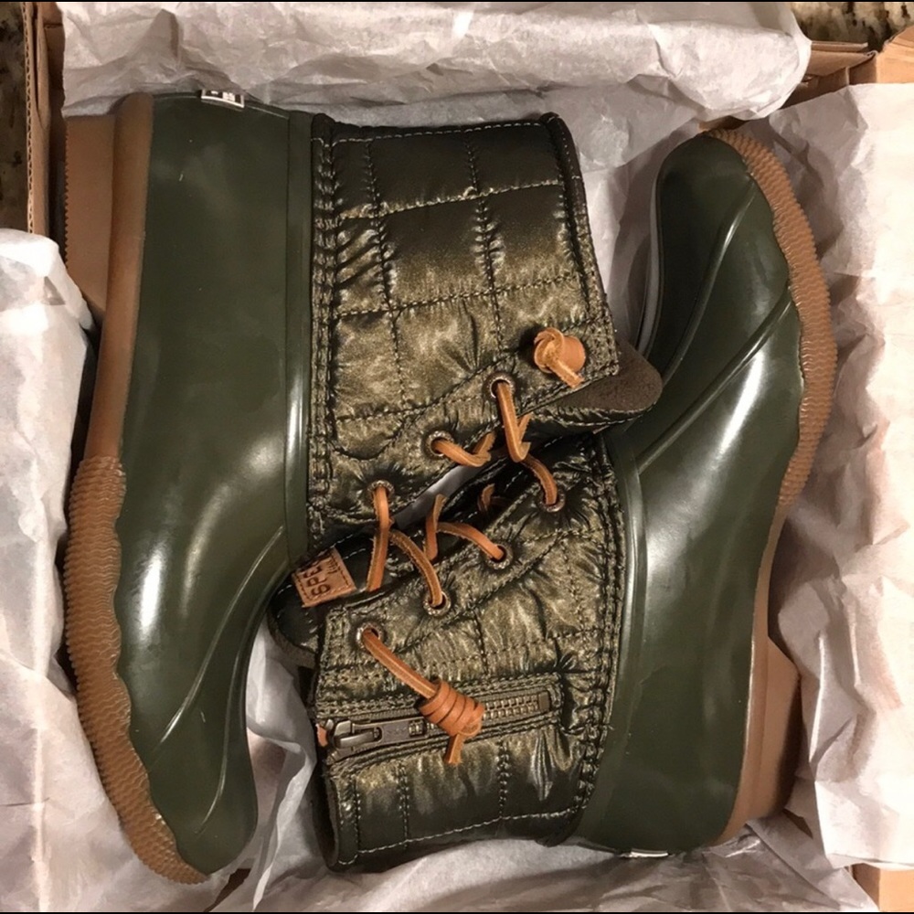 Women’s Saltwater Rain Boot NEW